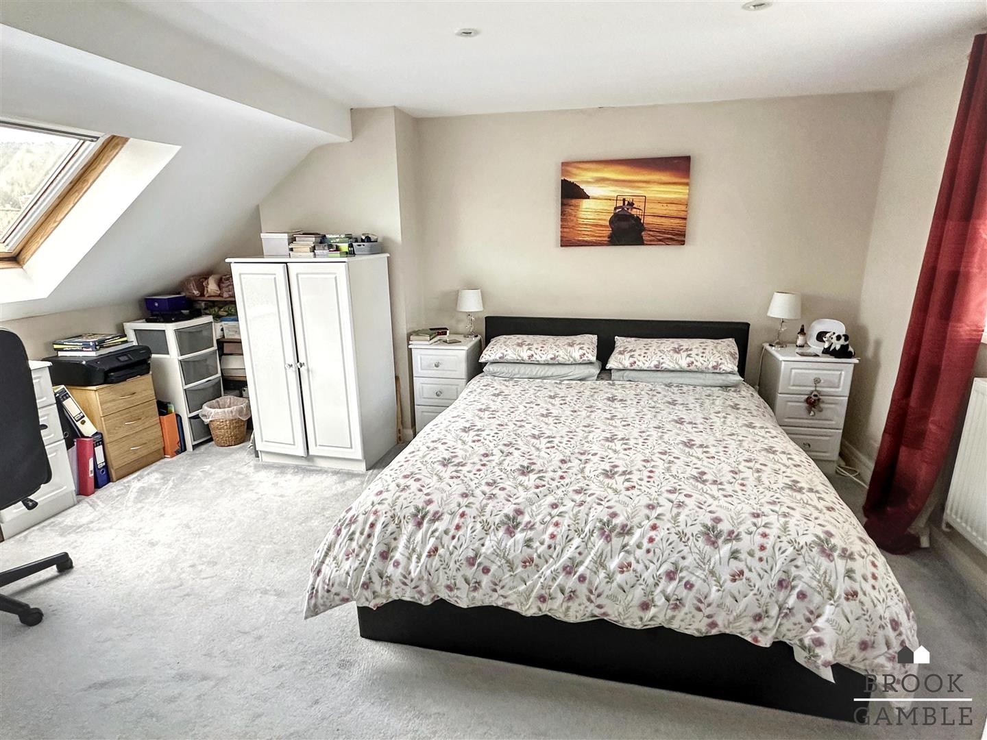 3 Bedroom House. Rockhurst Drive in Eastbourne, East Sussex 10